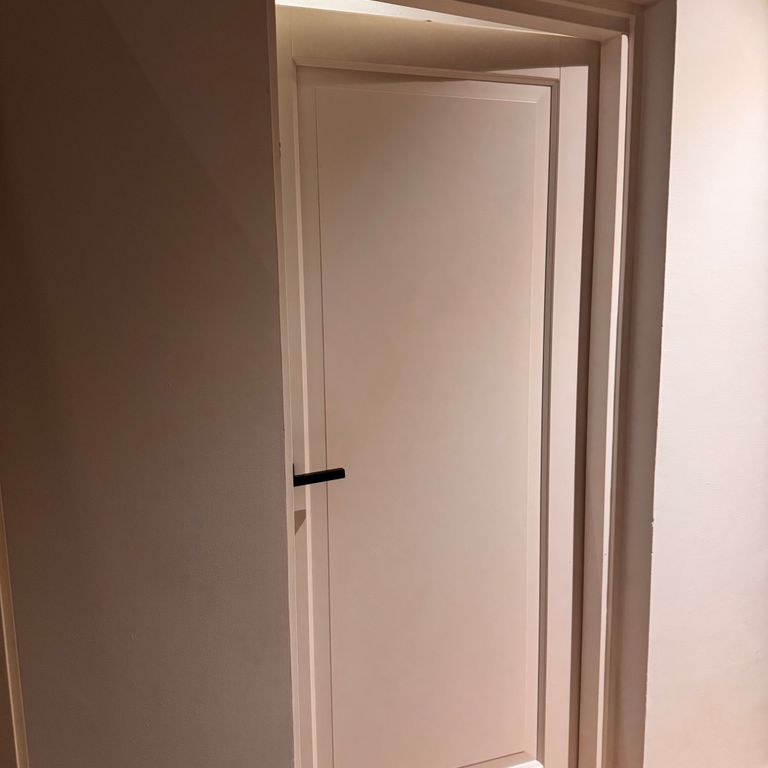 Drie binnendeuren in Amsterdam